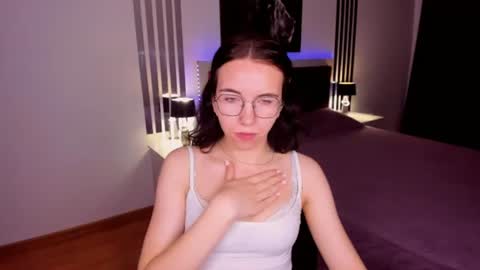 TriciaDaisy online show from 07.09.26