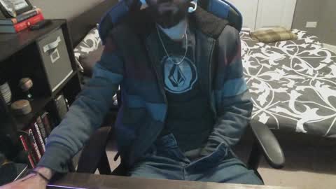 Snapshot of trickedink420 chatting on 12.06.24 J online show from 12.06.24