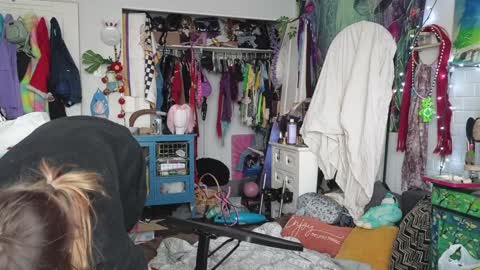 Snapshot of tricky_nymph chatting on 02.02.25 Cassie online show from 02.02.25