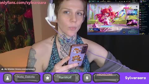 Snapshot of tricky_nymph chatting on 01.16.26 Cassie online show from 01.16.26