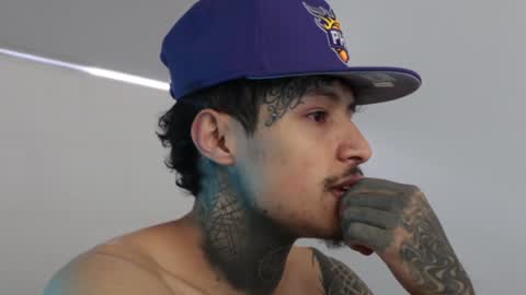 - trieone online show from 12.10.24