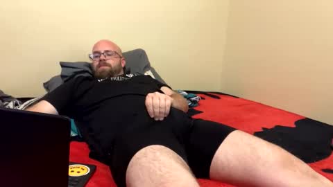 Snapshot of triller402 chatting on 11.04.25 triller402 online show from 11.04.25