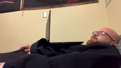 Snapshot of triller402 chatting on 01.11.26 triller402 online show from 01.11.26