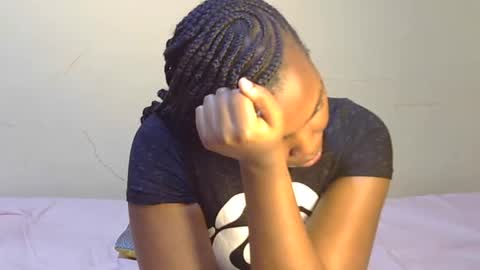 Snapshot of trina_z chatting on 07.21.26 trina_z online show from 07.21.26