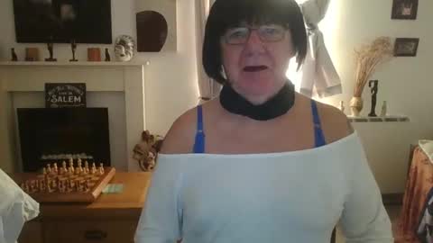 Snapshot of trinity1011 chatting on 01.03.25 trinity1011 online show from 01.03.25