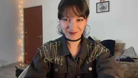 Snapshot of trinitysecrets chatting on 02.10.26 trinitysecrets online show from 02.10.26