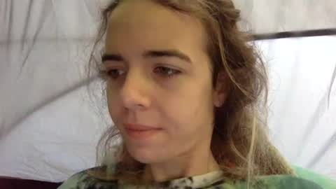 Snapshot of trippybb222 chatting on 10.07.25 trippybb222 online show from 10.07.25