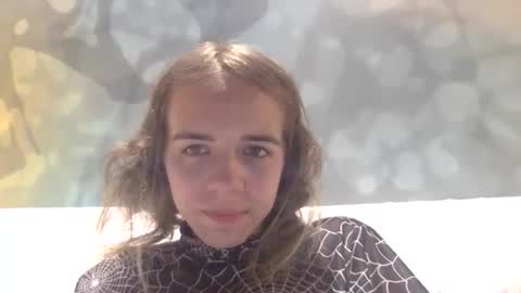 Snapshot of trippybb222 chatting on 11.01.25 trippybb222 online show from 11.01.25