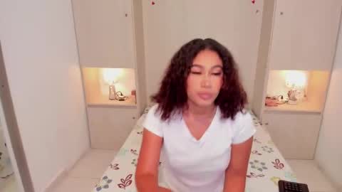 Snapshot of trishamoon chatting on 03.28.26 TRISHA online show from 03.28.26