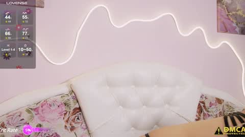 Snapshot of triss_moon chatting on 01.03.25 Triss online show from 01.03.25