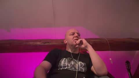 Snapshot of tritonspace chatting on 04.14.26 Triton online show from 04.14.26
