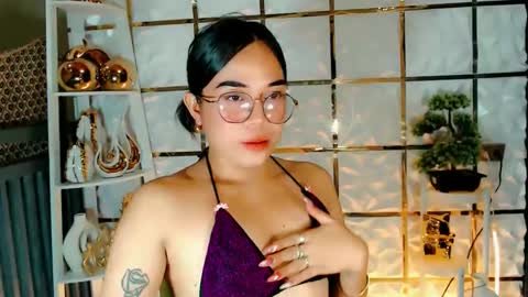 Snapshot of trixie_foxslut chatting on 01.08.26 trixie_foxslut online show from 01.08.26