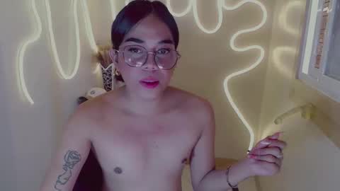 Snapshot of trixie_foxslut chatting on 01.09.26 trixie_foxslut online show from 01.09.26