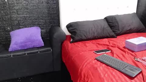 Snapshot of trixxiee_ chatting on 09.25.25 trixxiee_ online show from 09.25.25