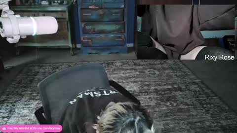 Snapshot of trixyrose chatting on 11.03.25 RixyRose online show from 11.03.25