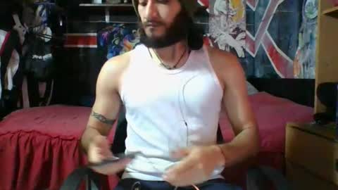 Snapshot of trizquelmen chatting on 11.10.25 Andrew online show from 11.10.25