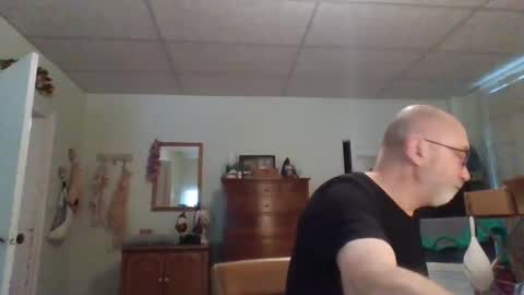 Snapshot of trodgers136 chatting on 02.15.25 TRodgers online show from 02.15.25