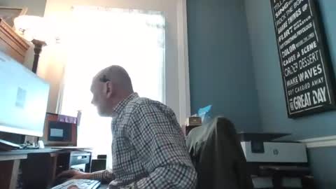 Snapshot of trodgers136 chatting on 02.20.25 TRodgers online show from 02.20.25