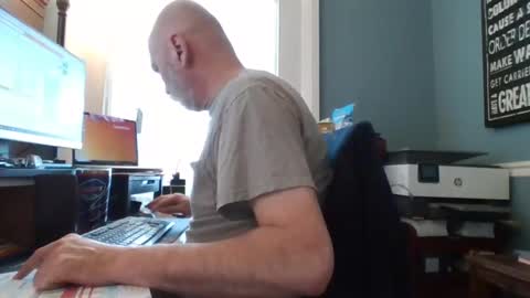 Snapshot of trodgers136 chatting on 02.26.25 TRodgers online show from 02.26.25