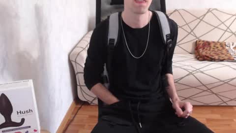 Snapshot of trone41 chatting on 10.21.25 I POST MY FUCKING VIDEOS AND PICS online show from 10.21.25