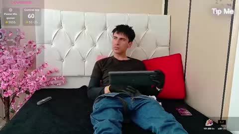 Troy online show from 10.07.25