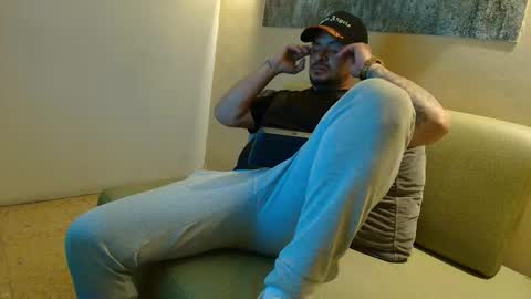 Troy online show from 03.30.26