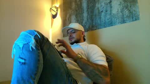 Troy online show from 04.07.26