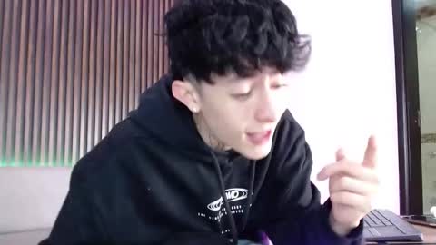 Troy online show from 10.10.25