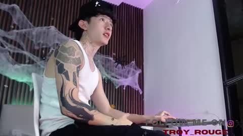 Troy online show from 10.23.25