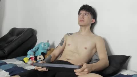 Troy online show from 03.03.26