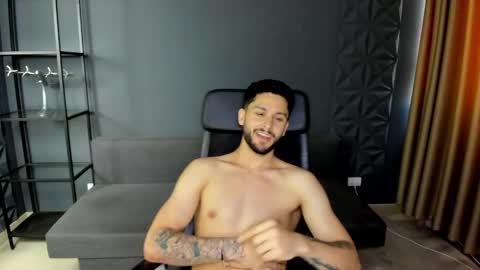 Snapshot of troywade chatting on 05.27.26 TroyWade online show from 05.27.26