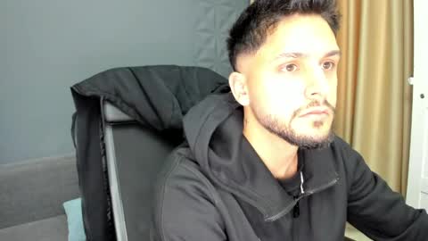 Snapshot of troywade chatting on 06.01.26 TroyWade online show from 06.01.26