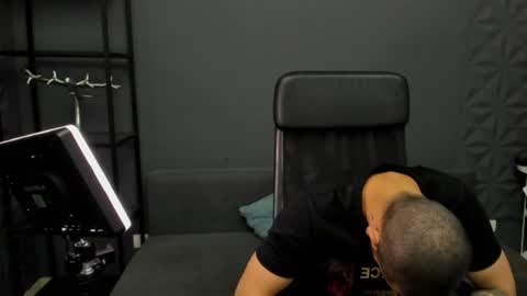 Snapshot of troywade chatting on 06.17.26 TroyWade online show from 06.17.26