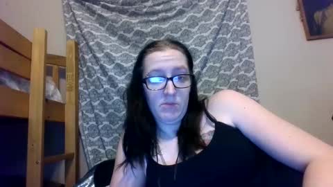 TruckersWifeToBe online show from 12.17.24