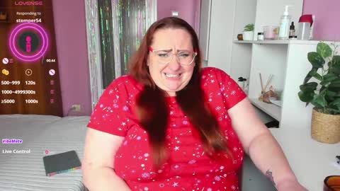 Adelle online show from 02.05.25