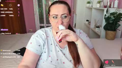 Adelle online show from 03.07.25