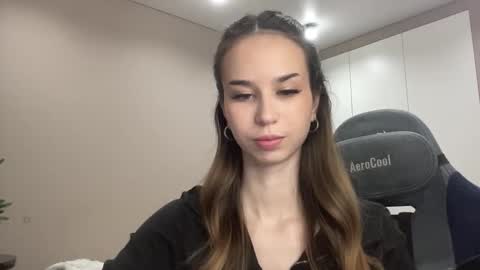 Snapshot of tryme_muse chatting on 12.20.25 tryme_muse online show from 12.20.25