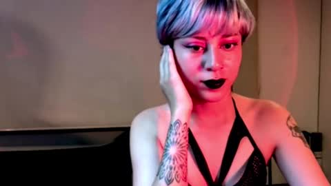 Snapshot of tryp666 chatting on 02.05.25 Cait online show from 02.05.25