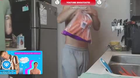 Treistoph online show from 10.14.25