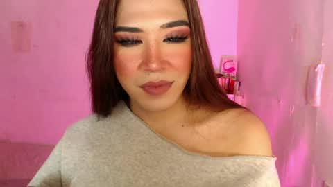 The Girl Named Romantika  online show from 06.25.26