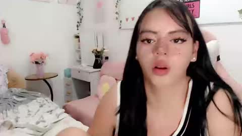 Snapshot of ts_vexana chatting on 02.19.26 Dhalia online show from 02.19.26
