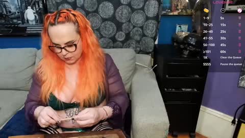 Snapshot of tscammy chatting on 02.09.25 Tscammy online show from 02.09.25