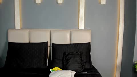  C H L O E online show from 03.11.26