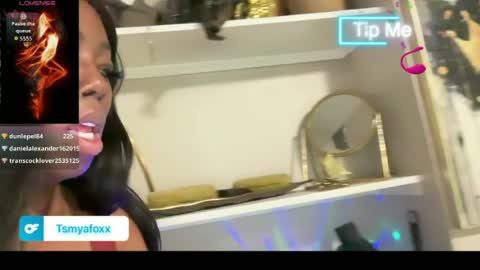 Snapshot of tsfoxx chatting on 06.12.26 tsfoxx online show from 06.12.26