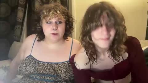 Snapshot of tsgiannapierrot chatting on 05.19.26 Gigi online show from 05.19.26