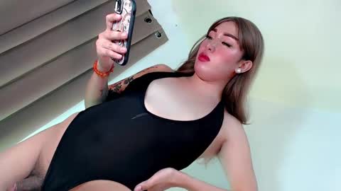 Julian online show from 03.05.25