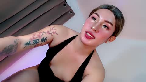 Julian online show from 03.11.25