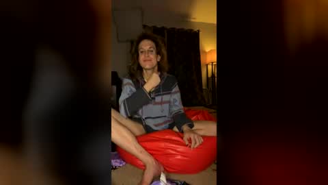 Snapshot of tsgoddessleora chatting on 07.05.26 tsgoddessleora online show from 07.05.26