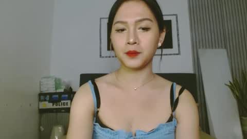 Snapshot of tsnathaliasilvana chatting on 01.15.25 Bella Ratbu online show from 01.15.25