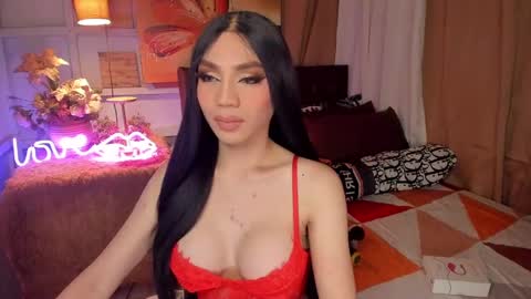 Queen Selena online show from 01.04.25